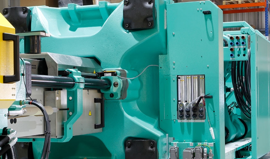 Injection molding machine